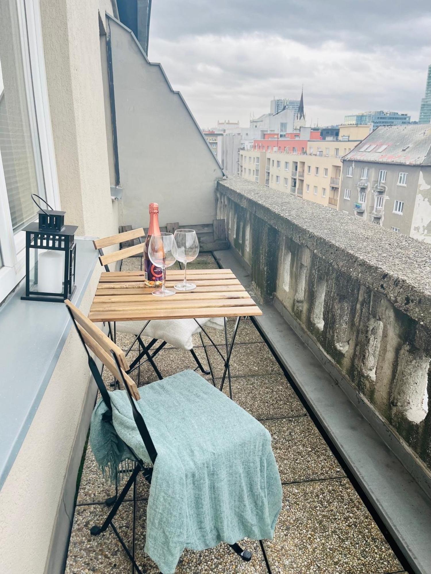 Charming Studio In The Old Town Apartment Bratislava Exterior photo